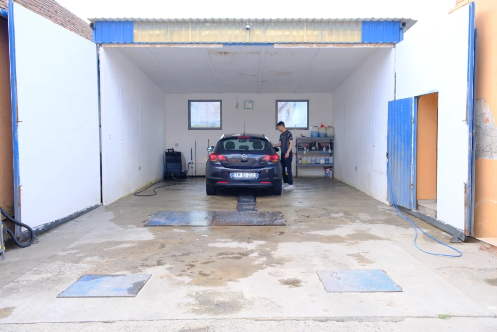 S.C. Nescla-Wash SRL