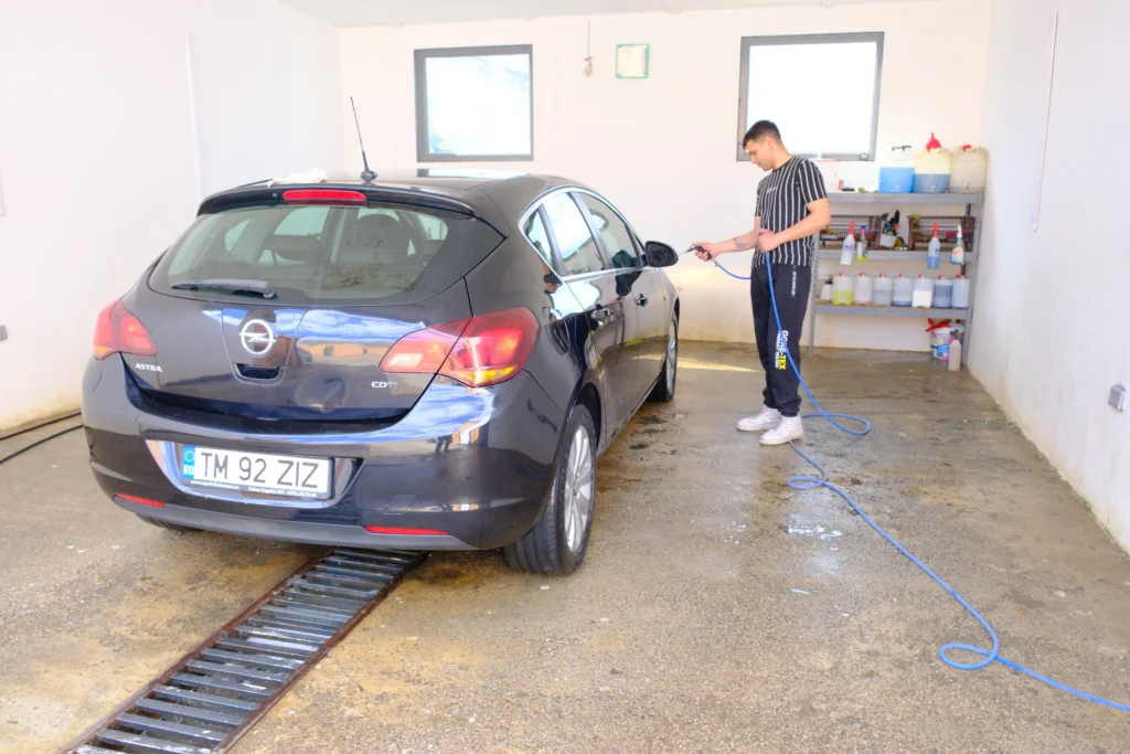 S.C. Nescla-Wash SRL