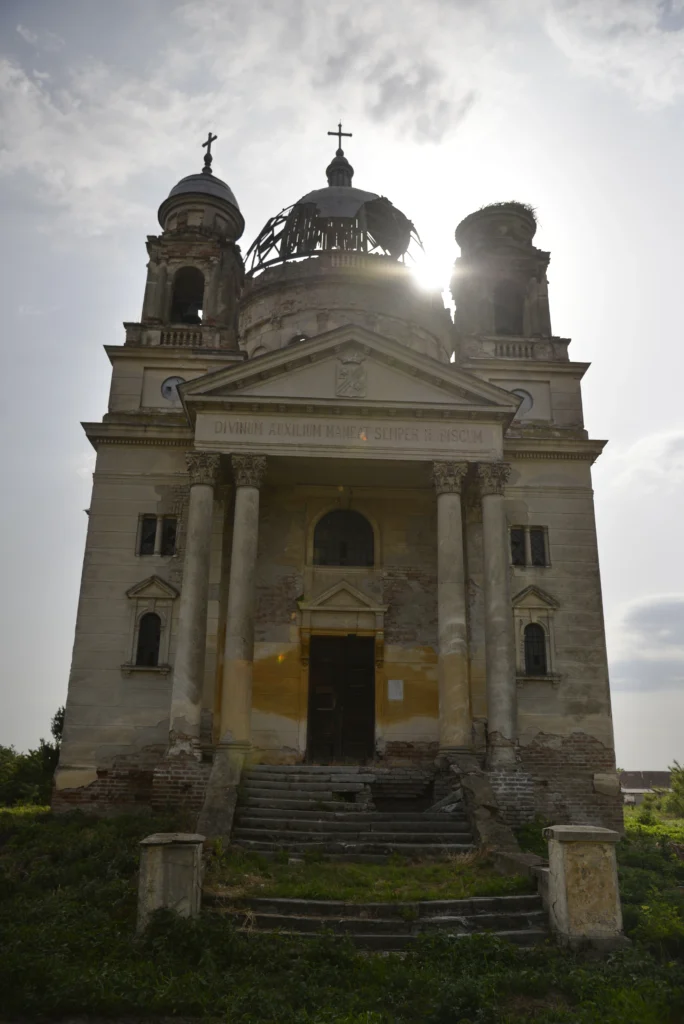 Mausoleul din Bobda