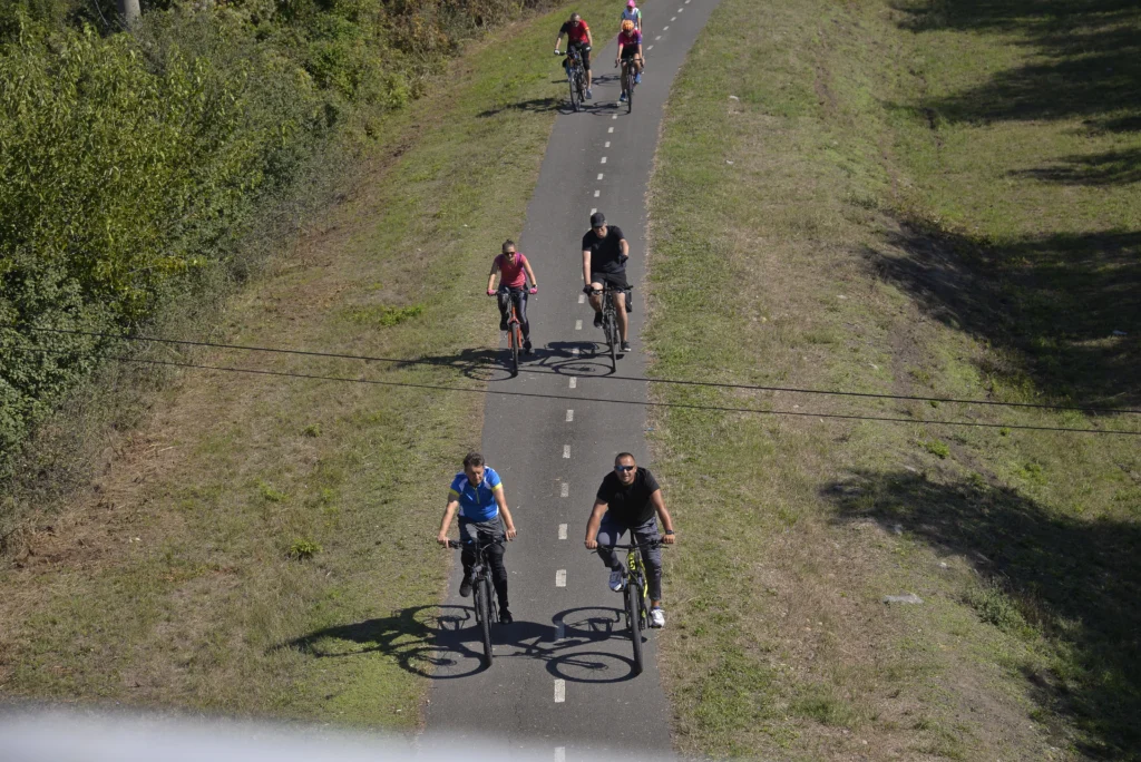 Pista de biciclete și lunca râului Bega