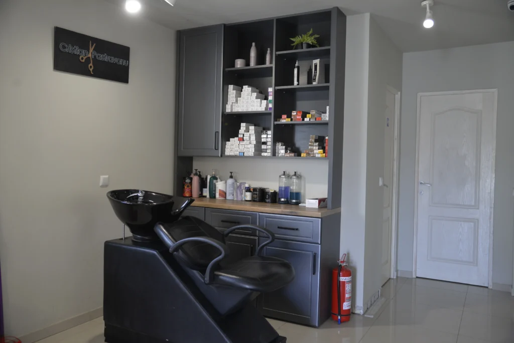 Eleazar's Hair Studio S.R.L.