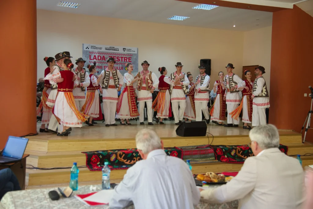 Festivalul-Concurs Lada cu Zestre