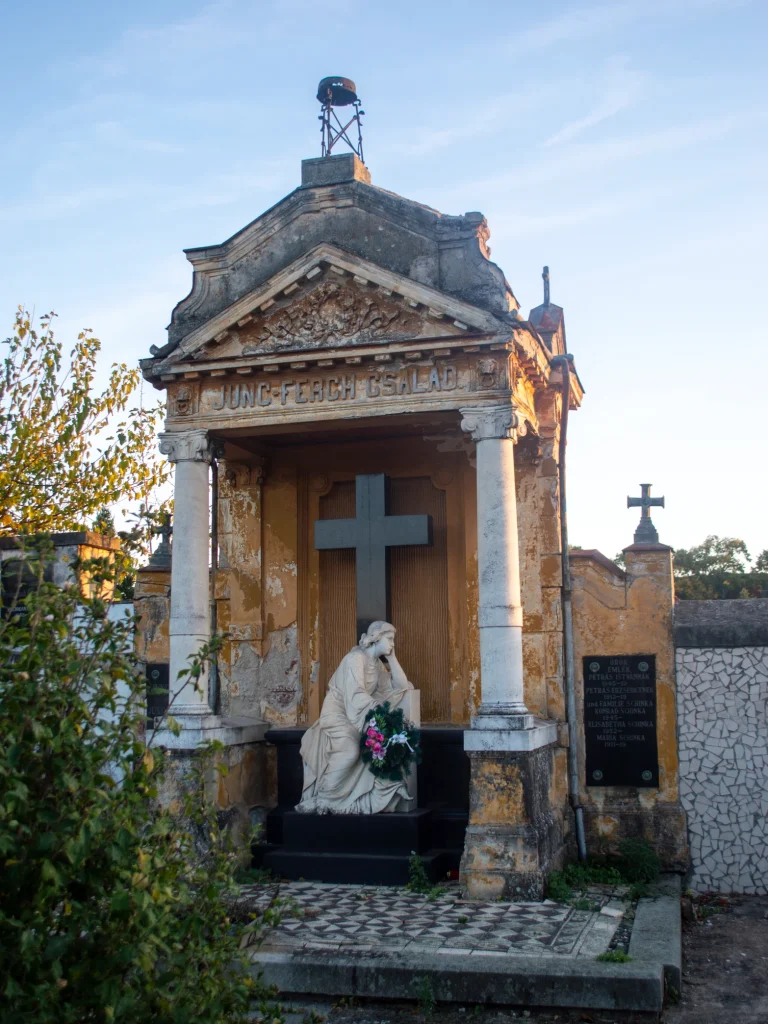 Cimitirul Orașului Deta