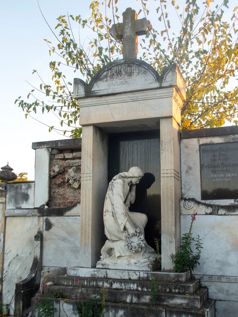 Cimitirul Orașului Deta