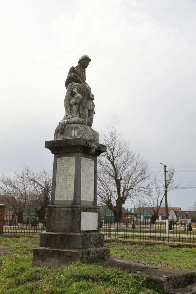 Monumentul Eroilor căzuți în Primul Război Mondial