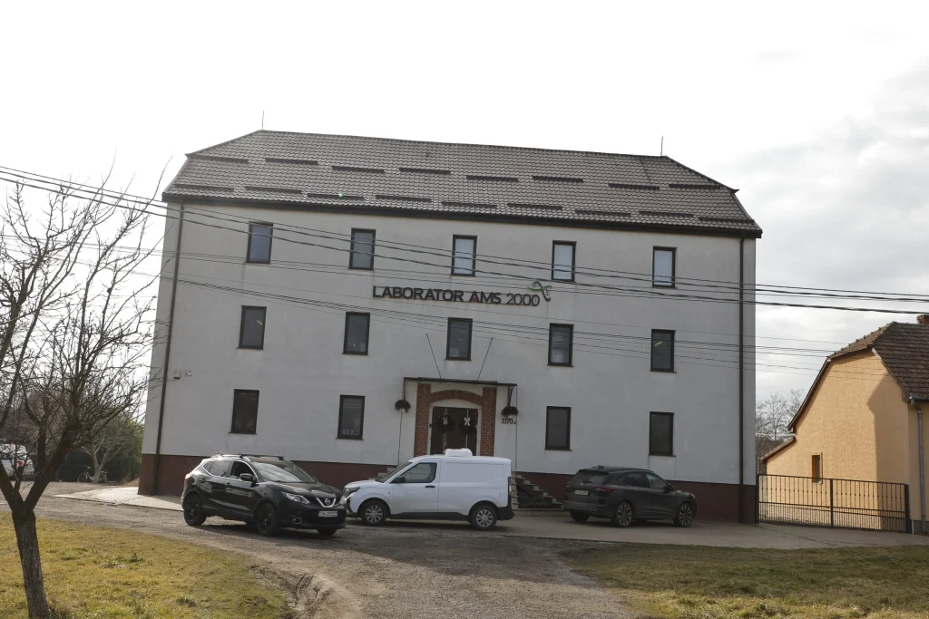 Laboratorul MS 2000