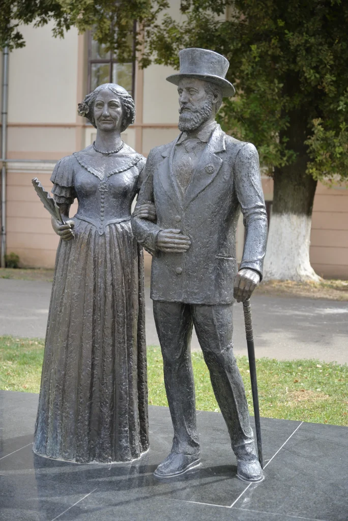 Statuia Contelui Alexander Nákó și a soției sale Berta Nákó