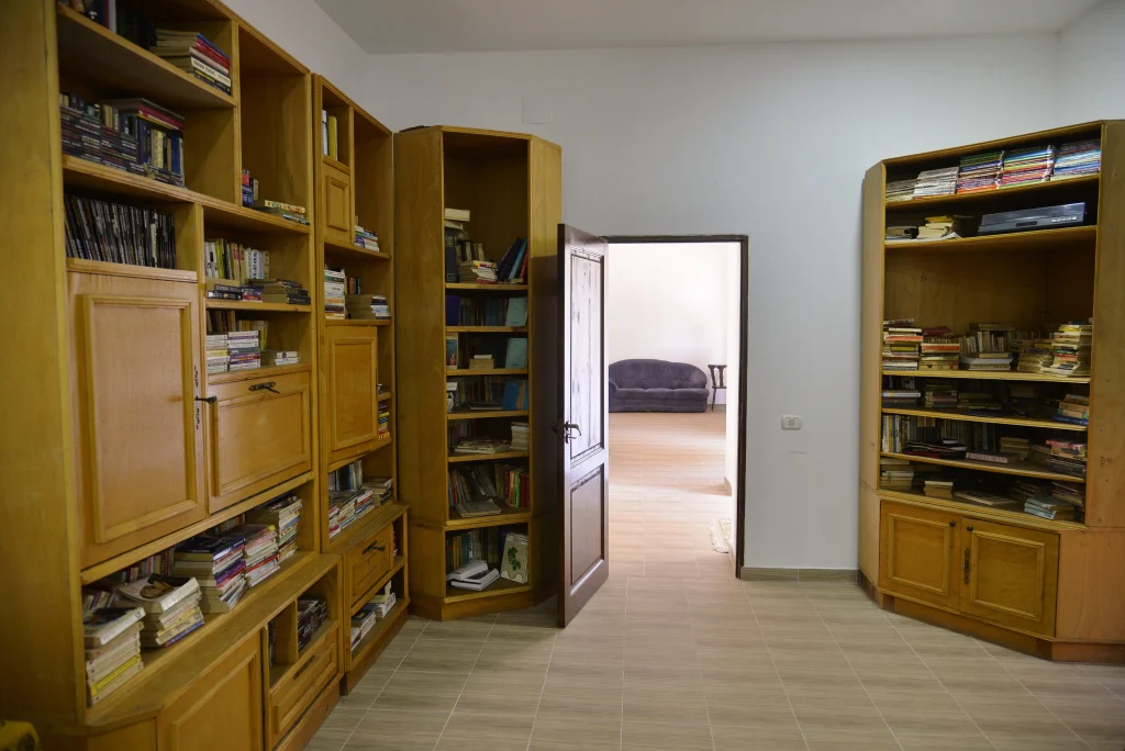 Biblioteca comunală Pesac