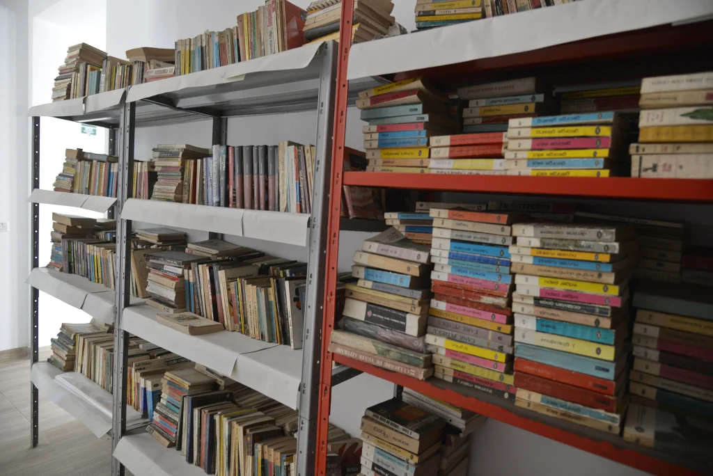 Biblioteca comunală Pesac