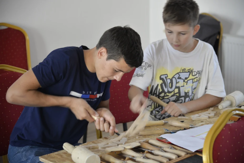 Ovidiu Popa, meșter tâmplar și sculptor