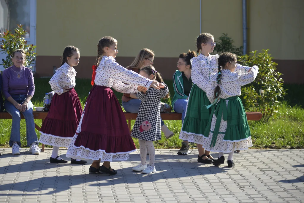 Balul Vălcănenților - Festival de toamnă