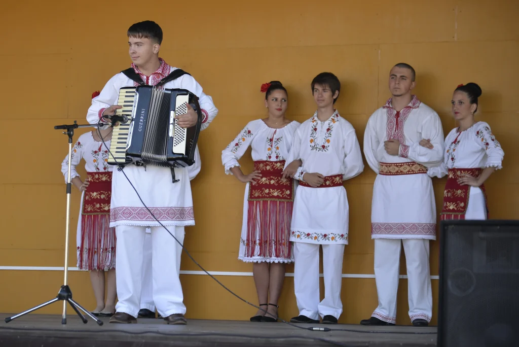 Balul Vălcănenților - Festival de toamnă